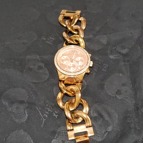 Michael Kors Watch - Picture 3 of 4